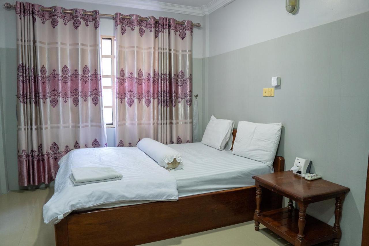 Empire House, Phnom Penh Hotel Kültér fotó