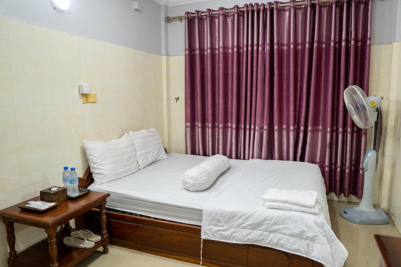 Empire House, Phnom Penh Hotel Kültér fotó