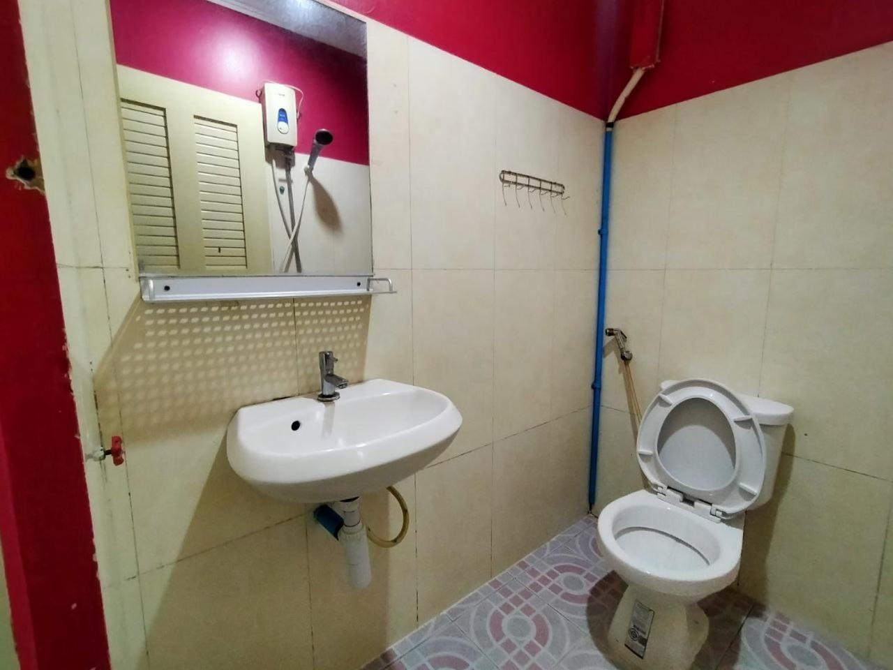 Empire House, Phnom Penh Hotel Kültér fotó