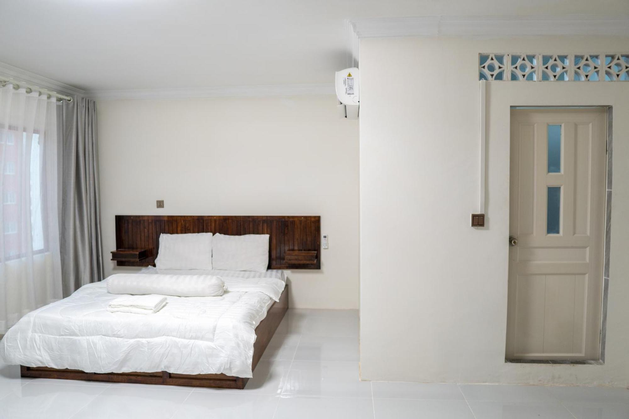 Empire House, Phnom Penh Hotel Kültér fotó