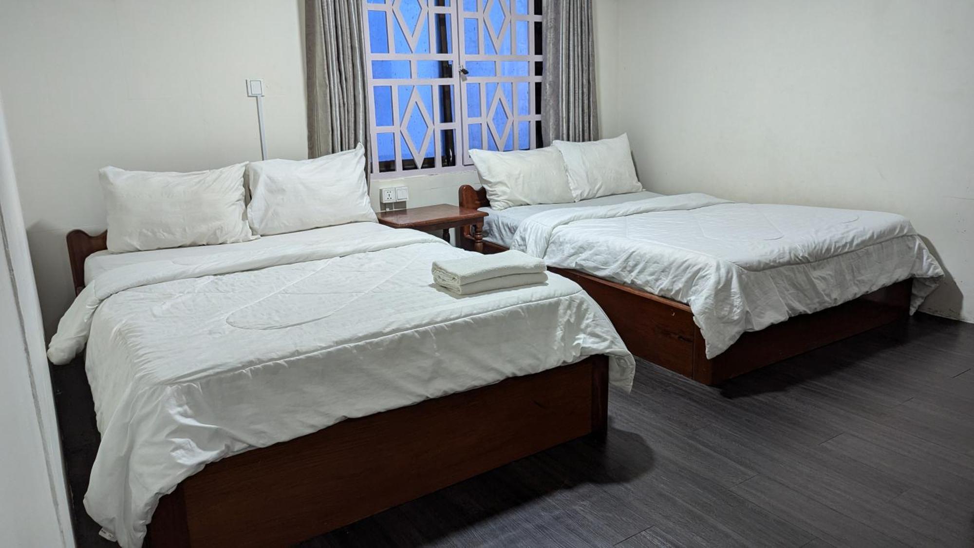 Empire House, Phnom Penh Hotel Kültér fotó