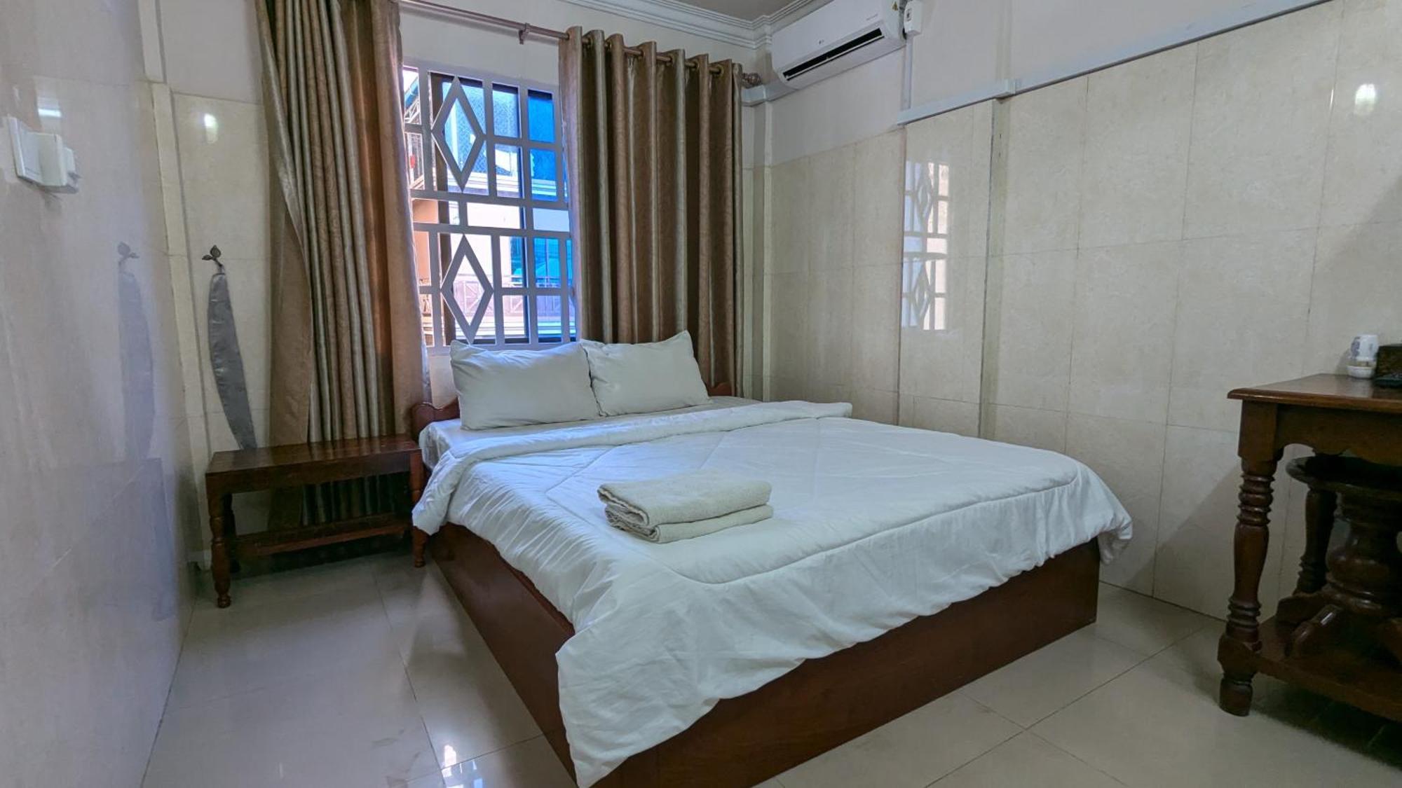 Empire House, Phnom Penh Hotel Kültér fotó